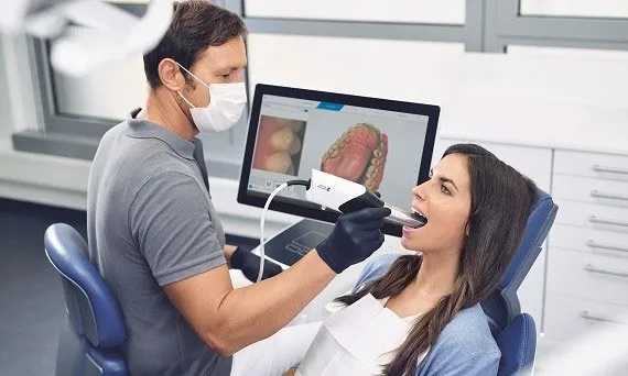 Escaneado intraoral 3D con la cámara CEREC